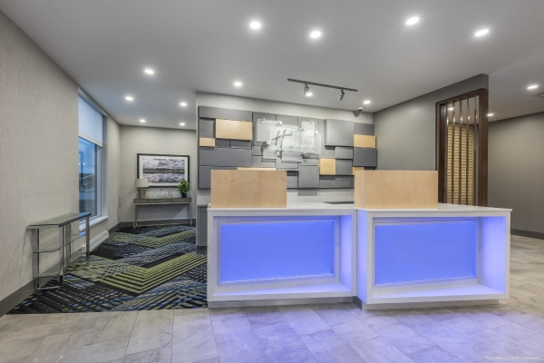 Holiday Inn Express & Suites MONCTON
